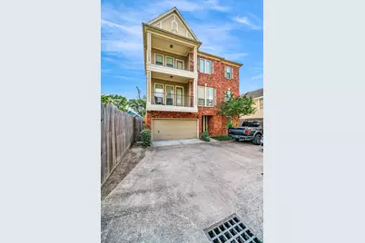 1607 W Dallas Street #E, Houston, TX 77019 - Photo 1