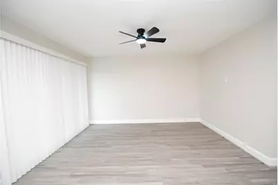 2515 Yoakum Boulevard #09, Houston, TX 77006 - Photo 4