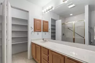 5622 W 43rd St, Houston, TX 77092 - Photo 10