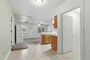 5622 W 43rd St, Houston, TX 77092 - Photo 8