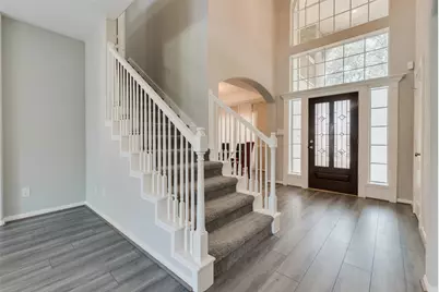 14914 Bennetts Mill Lane, Sugar Land, TX 77498 - Photo 2