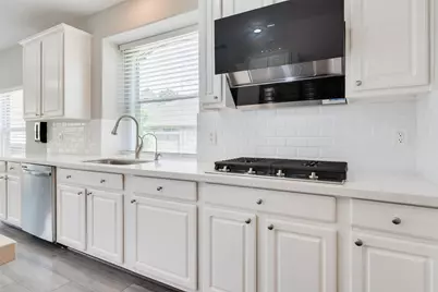 14914 Bennetts Mill Lane, Sugar Land, TX 77498 - Photo 16