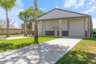 174 County Rd 243, Bay City, TX 77414 - Photo 4