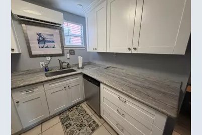 2328 Avenue P 1/2, Galveston, TX 77550 - Photo 28