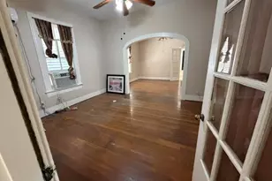2328 Ave P 1/2, Galveston, TX 77550 - Photo 32