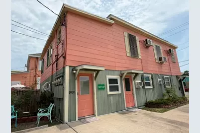 2328 Avenue P 1/2, Galveston, TX 77550 - Photo 1