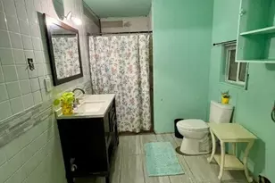 1022 W 10th St, Freeport, TX 77541 - Photo 6
