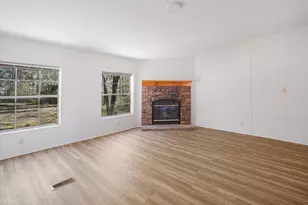 26 Jacob St, Huntsville, TX 77320 - Photo 10