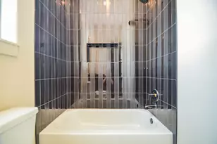 20218 Tealpointe Rdg Ln, Tomball, TX 77377 - Photo 10