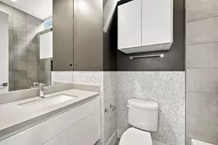 434 W Bell St, Houston, TX 77019 - Photo 24