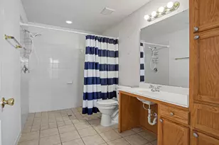 1310 Sycamore Ln, Houston, TX 77339 - Photo 42