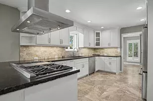 1310 Sycamore Ln, Houston, TX 77339 - Photo 12