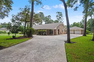 1310 Sycamore Ln, Houston, TX 77339 - Photo 2