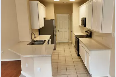 39 S Camellia Grove Circle, The Woodlands, TX 77382 - Photo 2