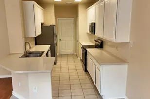 39 S Camellia Grove Cir, The Woodlands, TX 77382 - Photo 2