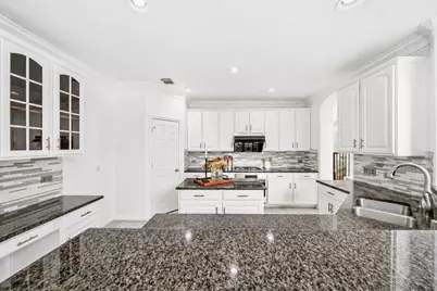 18431 W Laura Shore Drive, Cypress, TX 77433 - Photo 16