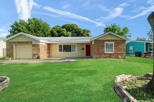 1008 17th Ave N, Texas City, TX 77590 - Photo 1
