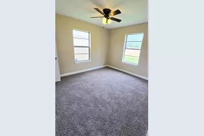 705 11th Street N, Texas City, TX 77590 - Photo 4