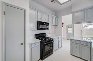 2538 Knights Cir, Stafford, TX 77477 - Photo 20