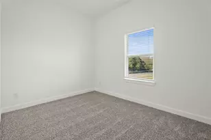 8445 Jutland Rd, Houston, TX 77033 - Photo 16