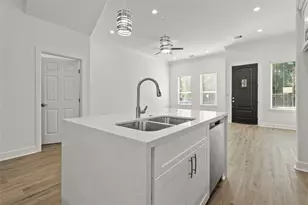 8445 Jutland Rd, Houston, TX 77033 - Photo 8