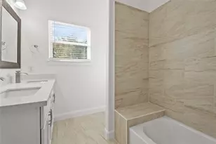 8445 Jutland Rd, Houston, TX 77033 - Photo 22