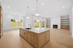 609 E 25th St, Houston, TX 77008 - Photo 8