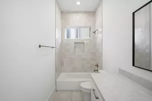 609 E 25th St, Houston, TX 77008 - Photo 26