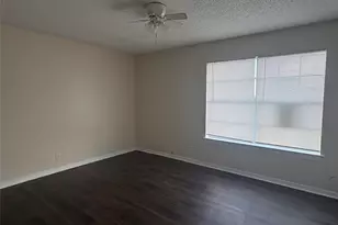 101 Hospital Dr N, Angleton, TX 77515 - Photo 8