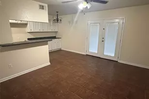 101 Hospital Dr N, Angleton, TX 77515 - Photo 6