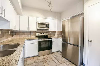 5001 Woodway Drive #1502, Houston, TX 77056 - Photo 18