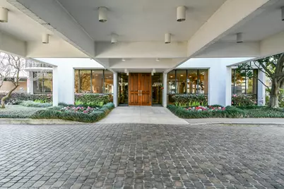 5001 Woodway Drive #1502, Houston, TX 77056 - Photo 2