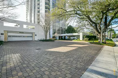5001 Woodway Drive #1502, Houston, TX 77056 - Photo 34