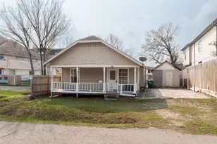 5229 Eigel St, Houston, TX 77007 - Photo 2