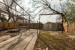 5229 Eigel St, Houston, TX 77007 - Photo 10