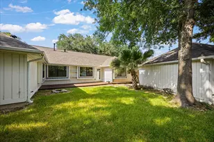 12523 Honeywood Trail, Houston, TX 77077 - Photo 38