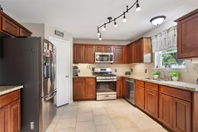 2865 Misty Bay Drive, Dickinson, TX 77539 - Photo 10