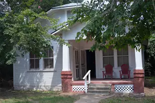 1302 19th St, Hempstead, TX 77445 - Photo 2