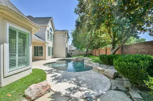 19 Clear Springs Ct, Sugar Land, TX 77479 - Photo 30