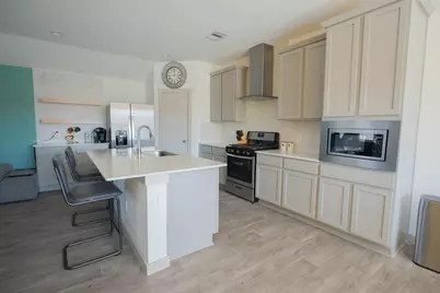 12732 Basinghall Lane, Houston, TX 77047 - Photo 6
