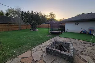 12403 Tottenham Dr, Houston, TX 77031 - Photo 6