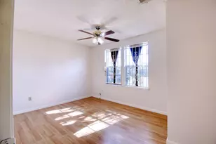 12119 Crystalwood Dr, Houston, TX 77013 - Photo 10