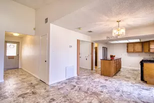 12119 Crystalwood Dr, Houston, TX 77013 - Photo 6