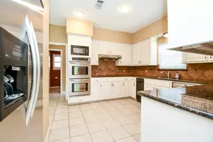 3002 Montford Ct, Sugar Land, TX 77478 - Photo 14