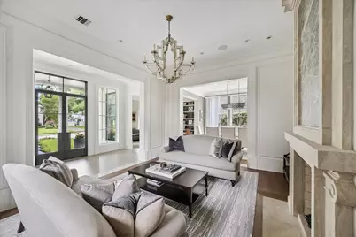 2240 Del Monte Drive, Houston, TX 77019 - Photo 14