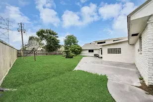 5001 Glenhaven Dr, Baytown, TX 77521 - Photo 38