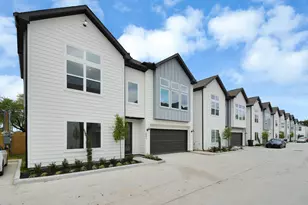 2903 Sherwood Grn Ln, Houston, TX 77092 - Photo 4