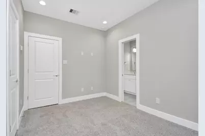 2903 Sherwood Green Lane, Houston, TX 77092 - Photo 16
