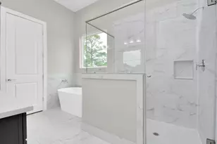 2903 Sherwood Grn Ln, Houston, TX 77092 - Photo 30
