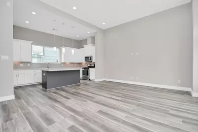 2903 Sherwood Green Lane, Houston, TX 77092 - Photo 20